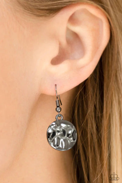 A Daring Discovery - Black - By Paparazzi