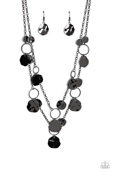 Hammered Horizons - Black - By Paparazzi