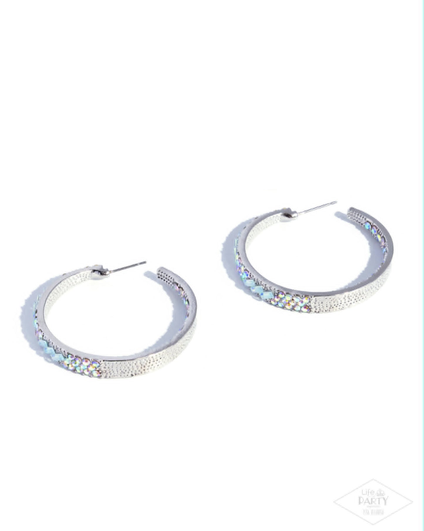 Glitzy by Association - Blue - Pink Diamond Release - by Paparazzi