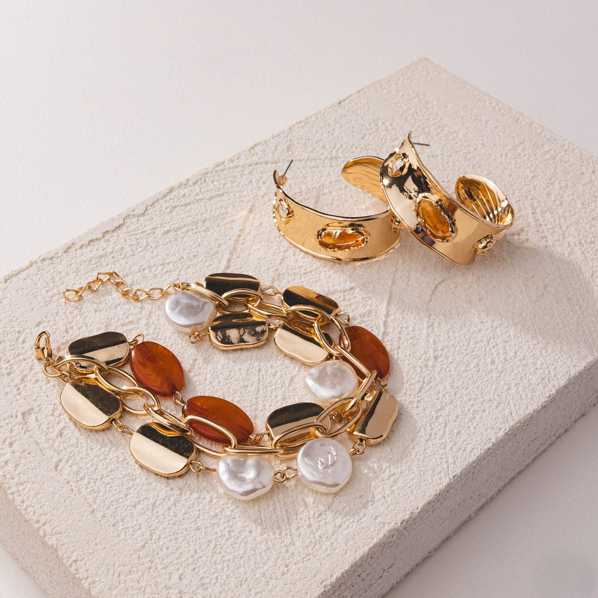 October 26 Sunset Sightings Fashion Fix Set