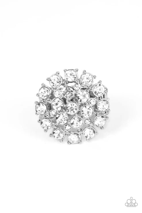 SELFIE Confidence - White - by Paparazzi