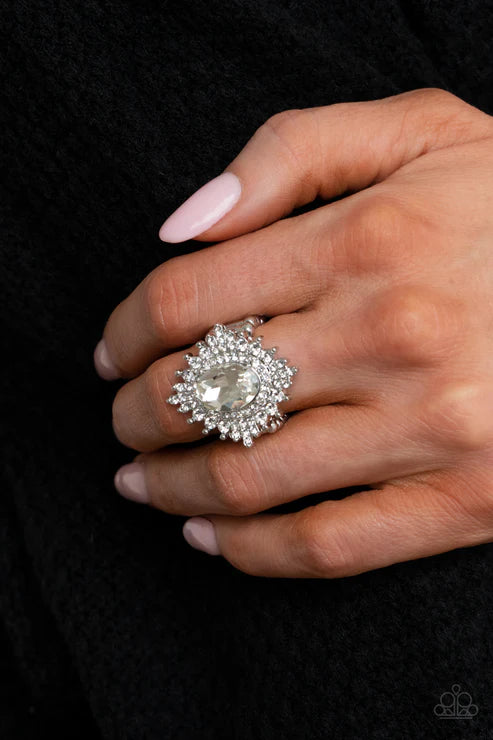 Five Star Stunner - White - by Paparazzi