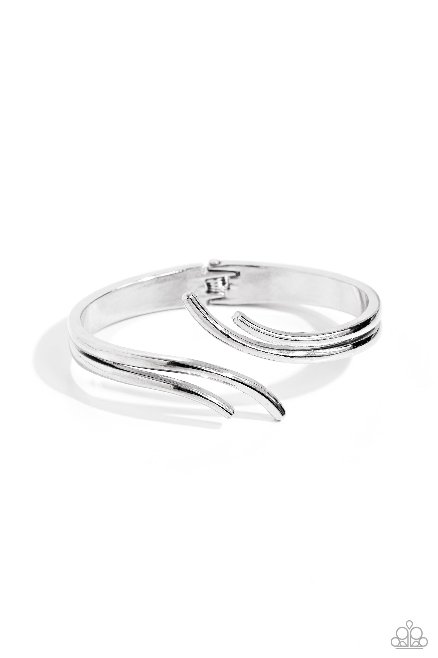 Elven Elegance - Silver - by Paparazzi