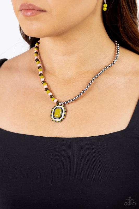 Contrasting Candy - Green - By Paparazzi