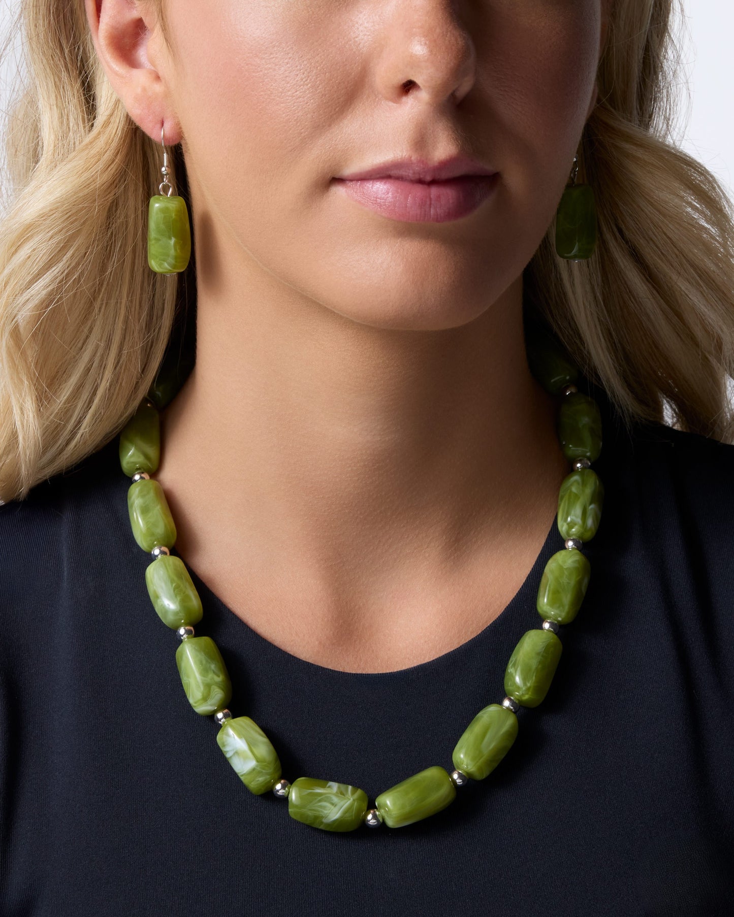 Colorfully Clear - Green - by Paparazzi