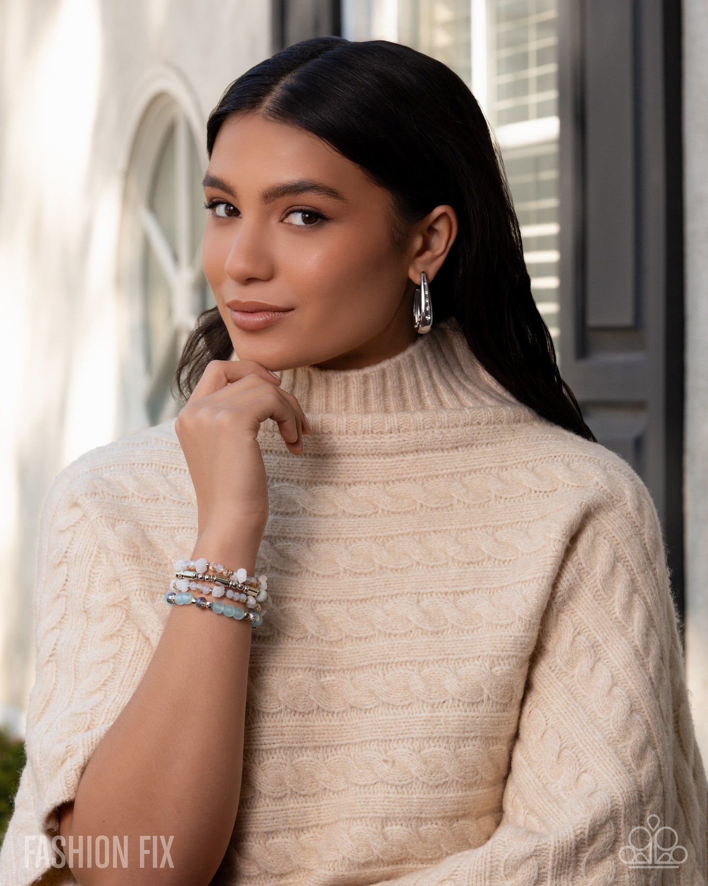 Proficient Poise - Jan 26 Glimpses of Malibu Fashion Fix Bracelet - by Paparazzi