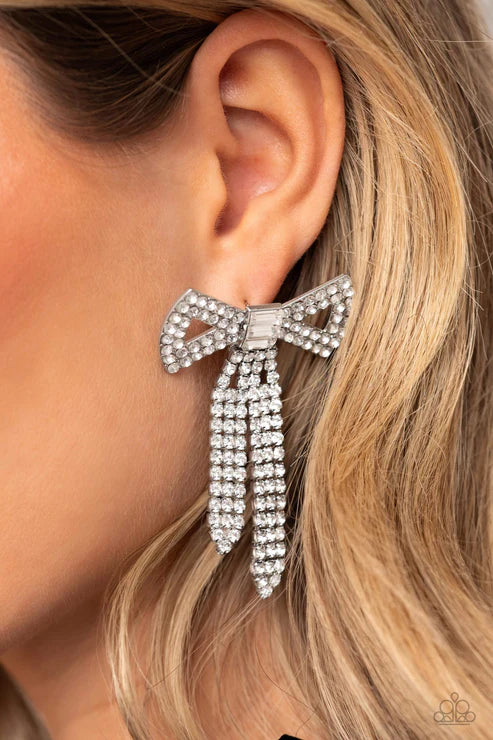 Just BOW With It - White - by Paparazzi