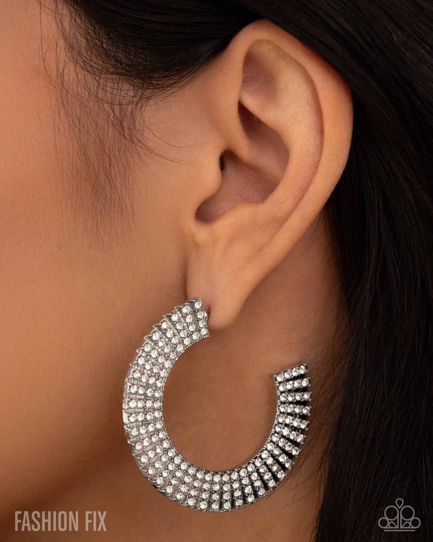 Audacious Allure - Jan 26 Magnificent Musing Fashion Fix Earring - by Paparazzi