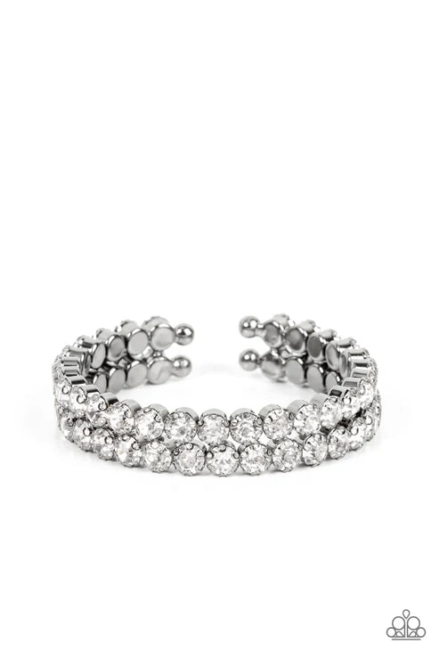 Megawatt Majesty - Black - by Paparazzi