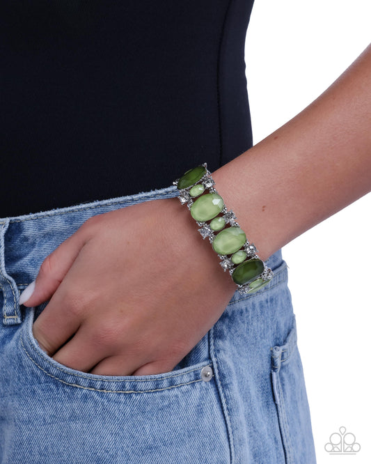 Moderate Moment - Green - by Paparazzi
