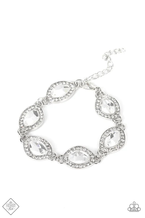 Upper Echelon Set - White - by Paparazzi