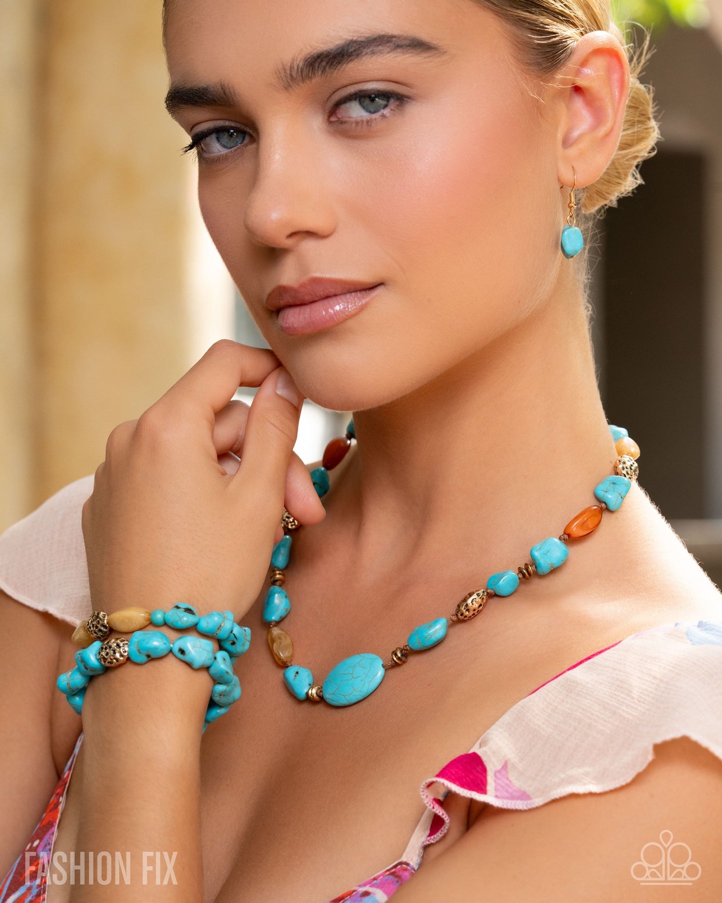 Classic Compliance - Jan 26 Simply Santa Fe Fashion Fix Bracelet - by Paparazzi