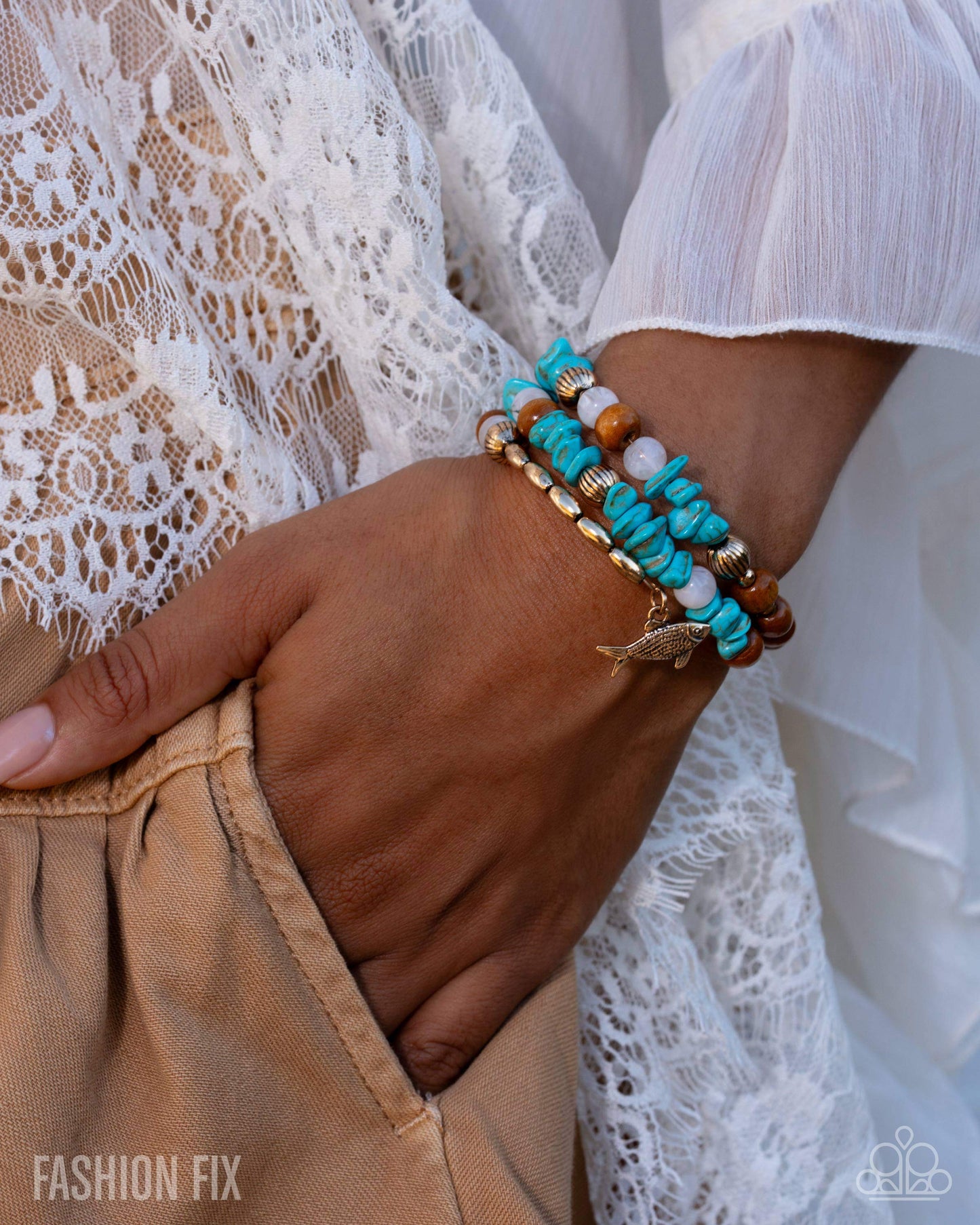 April 26 Simply Santa Fe Fashion Fix Set