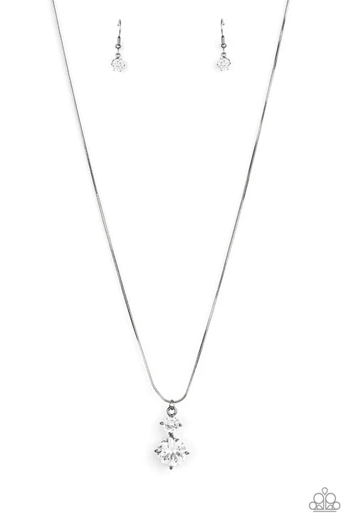 Top Dollar Diva - Black - by Paparazzi