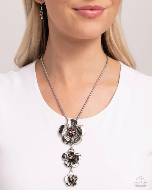 Wallflower Whimsy - Purple - by Paparazzi